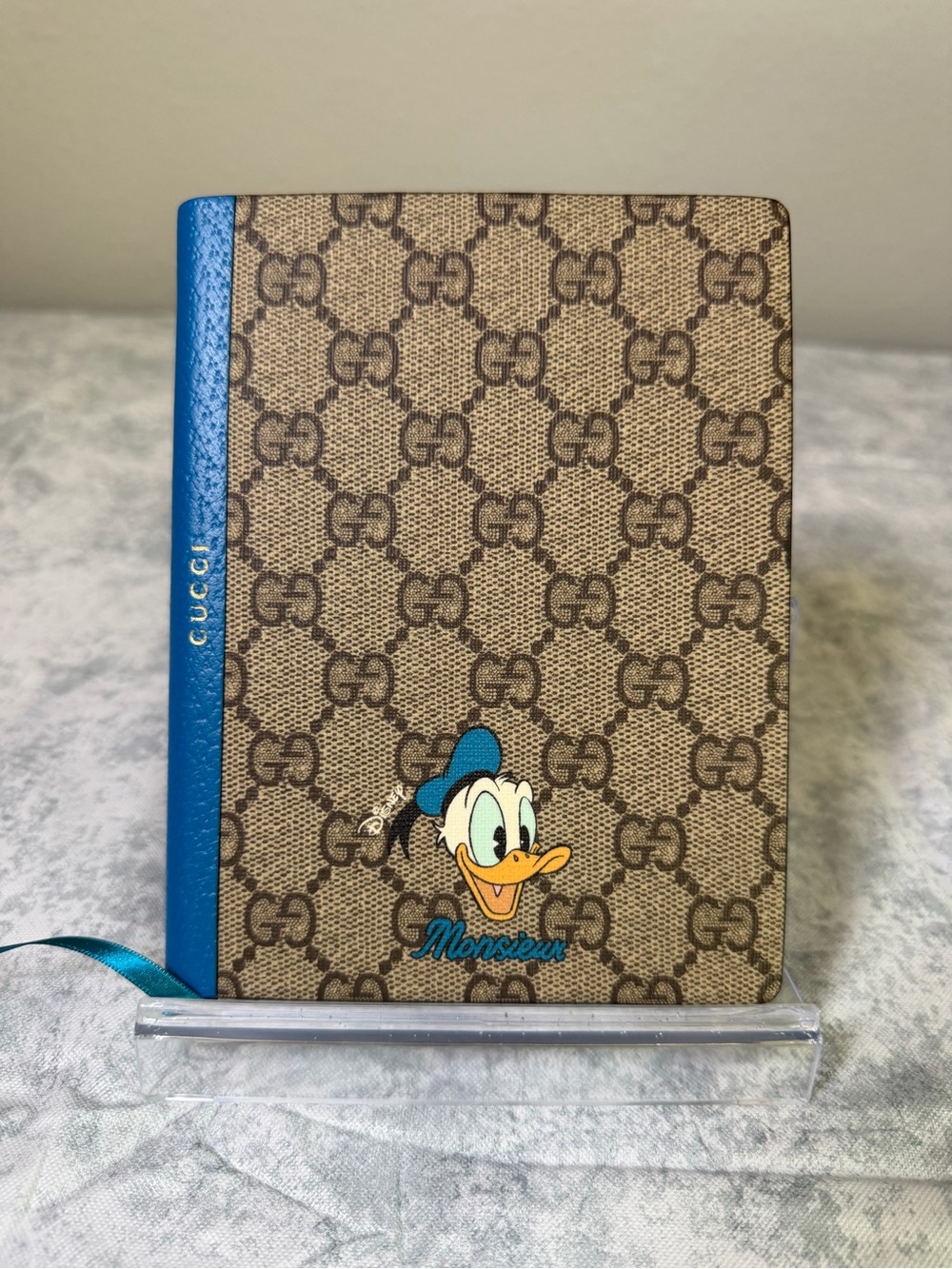 Gucci x Disney GG Supreme Donald Duck notebook - Picture 1 of 14